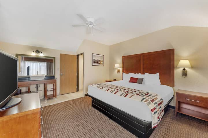 Room 17 of 46